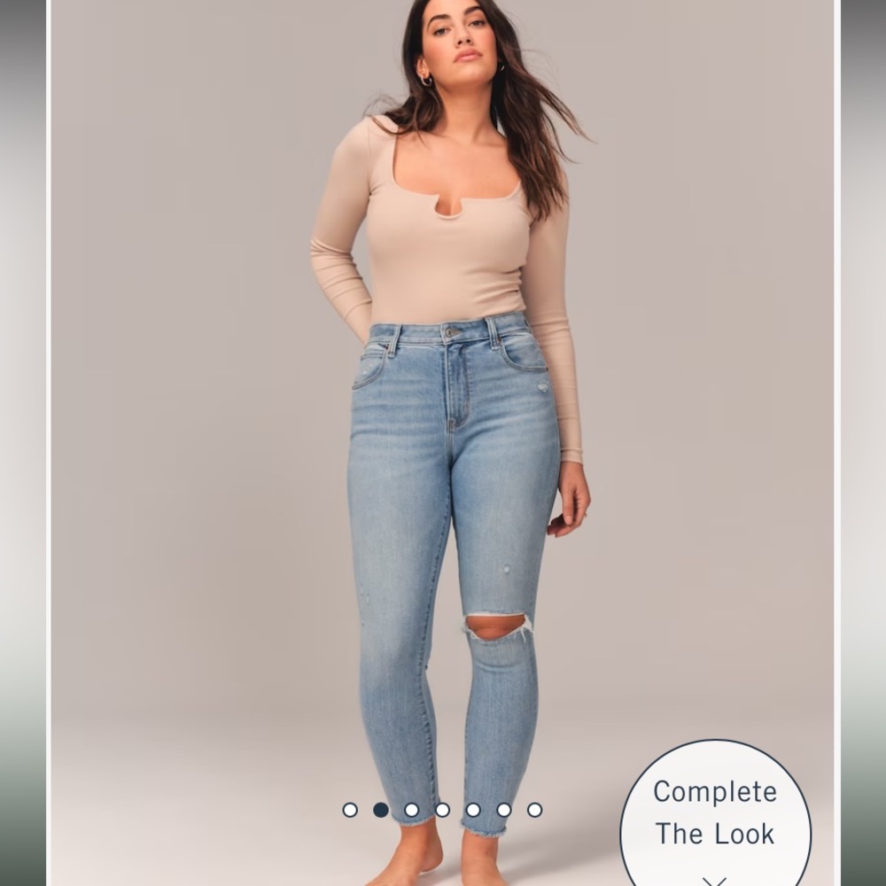 Abercrombie & Fitch Ankle Hi-Rise Jeans